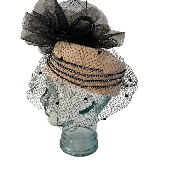 Vintage Don Anderson for Trio Accessories Ivory Wool Hat, Veil, Rhinestone, Bow - Picture 4 of 11